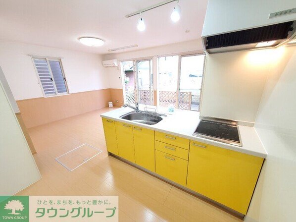 ウィスタリア Fの物件内観写真